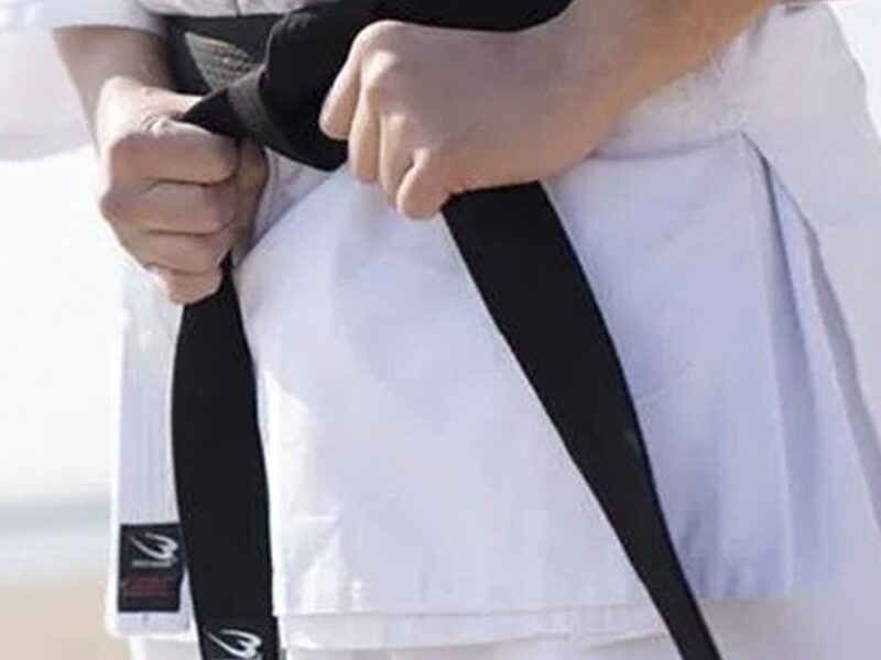 頑張って手にした黒帯